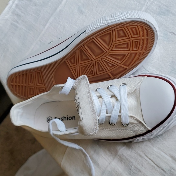 Fashion brand Canvas Uppers, size 7 - Picture 1 of 4